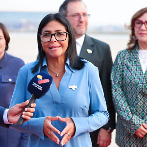 Presidenta encargada Delcy Rodríguez inicia visita clave a la India para redefinir alianzas energéticas
