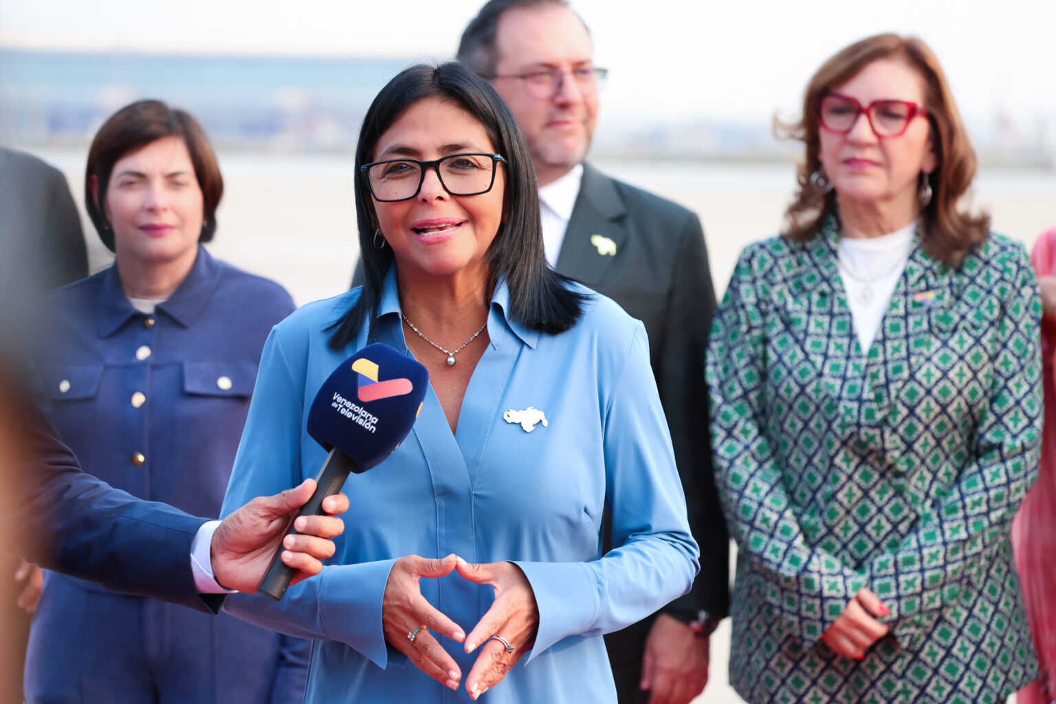 Presidenta encargada Delcy Rodríguez inicia visita clave a la India para redefinir alianzas energéticas
