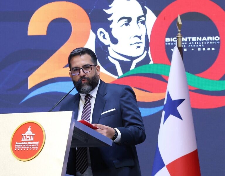 Alejandro López: Estamos construyendo el Congreso Anfictiónico de Panamá todos los días
