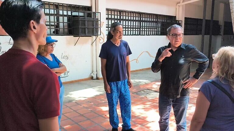 Habilitada Escuela de Arte César Rengifo como campamento transitorio para afectados por doble terremoto