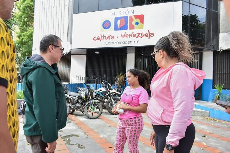 Familias afectadas por sismos mantienen la esperanza desde el campamento transitorio de la Misión Cultura