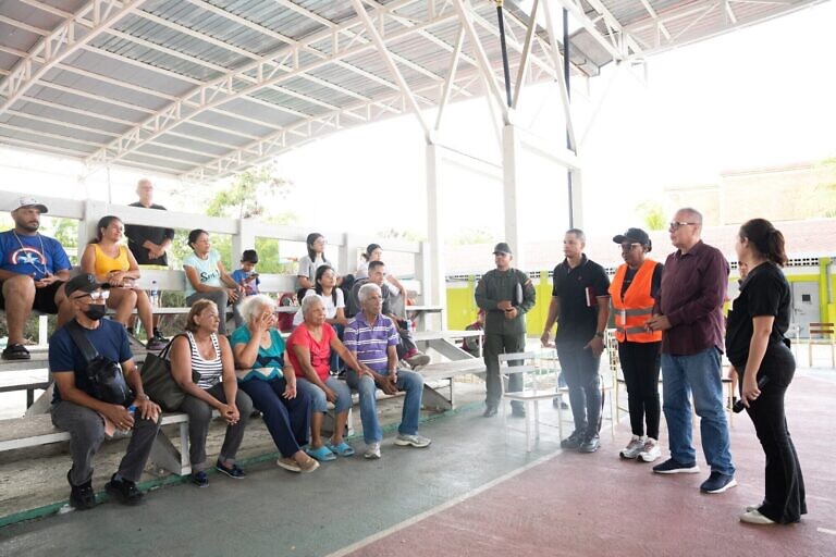 Ejecutivo nacional ratifica su compromiso con las familias afectadas por el doble terremoto