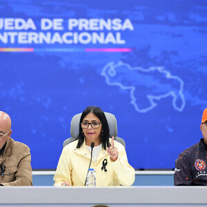 Delcy Rodríguez realizó rueda de prensa con medios internacionales: Afirmó que matriz mediática buscaba generar caos tras terremotos