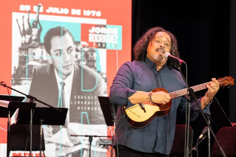 Rindieron homenaje a Jorge Rodríguez padre con una “Cantata por la vida”