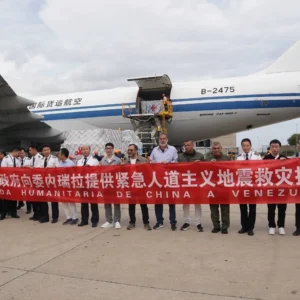 Llegan a Venezuela 85 toneladas de asistencia humanitaria desde China para atender a los afectados por los sismos.