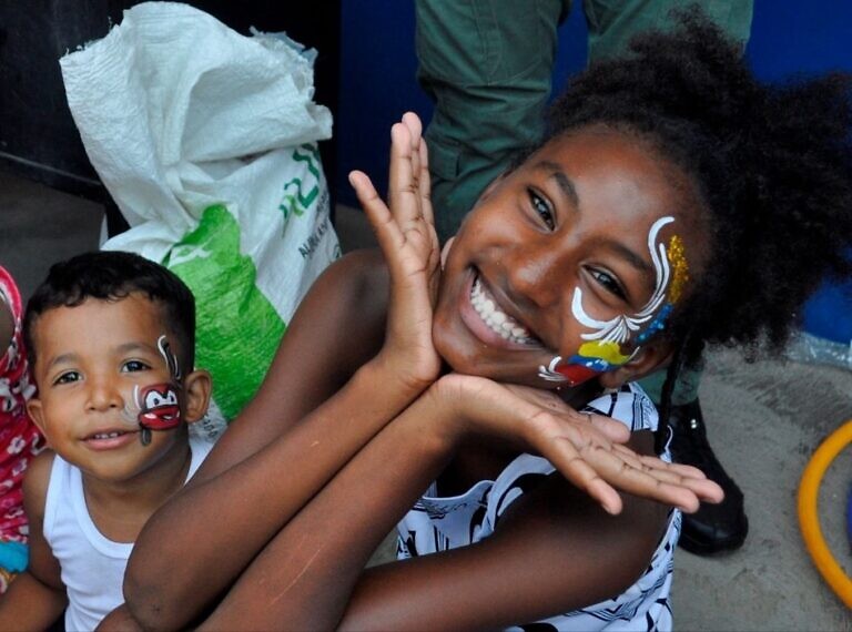  “Trazos y Sonrisas” lleva arte y esperanza al Campamento Marapa El Piache en La Guaira