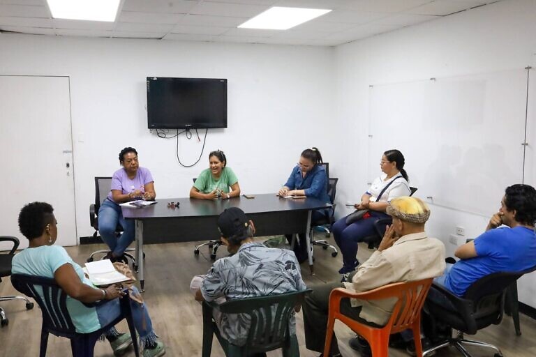 Animadores culturales reciben formación para llevar relatos orales a campamentos transitorios