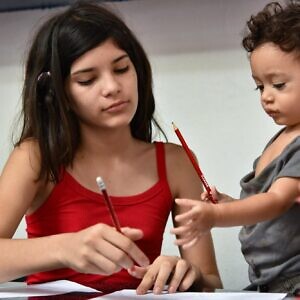 “Agosto en colores e historias” conecta a niños y niñas con Bolívar a través de la literatura