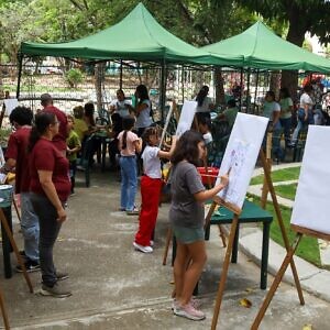 La ciencia y el arte se unen para recrear a niños y niñas en vacaciones