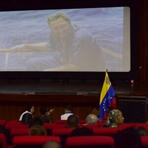Con proyección de “Fidel de cerca”, conmemoran centenario del natalicio del líder cubano