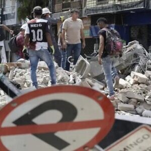 Damnificados en Colombia denuncian desatención estatal mientras el gobierno de De la Espriella enfrenta críticas
