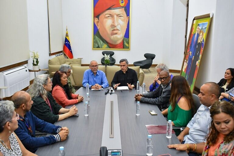 Unearte y Gran Misión Viva Venezuela suscriben convenio para promover la formación cultural