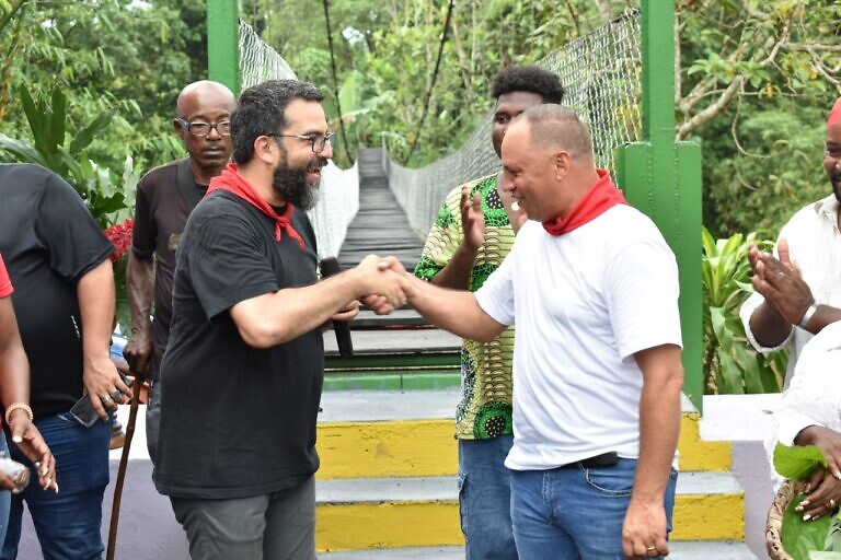 Reinauguran el histórico puente colgante “Chinchorro bailarín” de Panaquire
