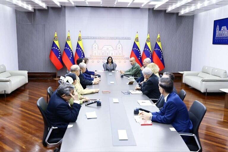 Presidenta Delcy Rodríguez revisa con empresarios y sindicatos los avances en los consensos laborales