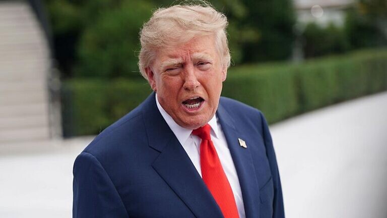 Trump exige cambio de liderazgo en Ucrania y afirma que “es hora de un nuevo presidente”