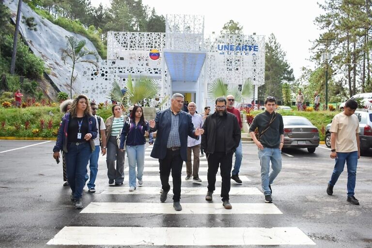 Inspeccionan avances de rehabilitación en el CECA Modesta Bor de Unearte