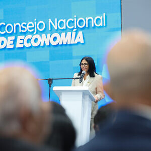 Ejecutivo y BID afinan financiamiento para actividad económica nacional que cierra en 6,5% al tercer trimestre