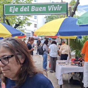 El Eje del Buen Vivir realiza nueva edición del Mercadillo Artesanal este fin de semana