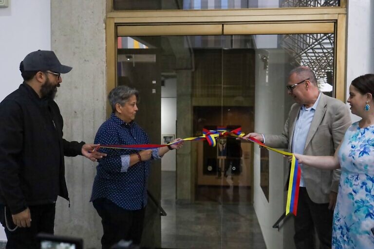 Inaugurada en el Celarg la exposición “El revés de la trama: Relaciones entre lo íntimo y lo común”
