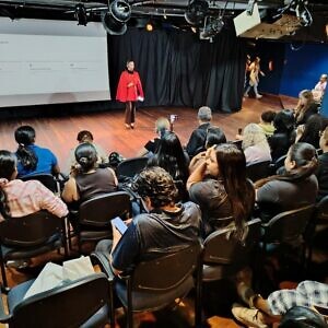 Casa del Artista dictó clase magistral de etiqueta y protocolo corporativo